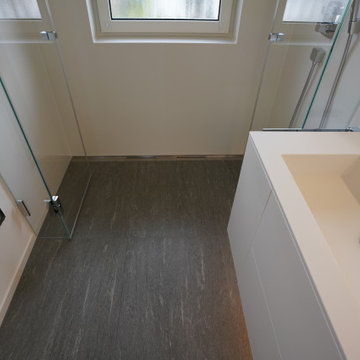 Aus einem Badezimmer wird ein Duschbad der extra Klasse