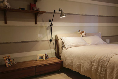 This is an example of a modern bedroom in Bari.