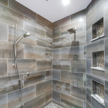 Grand Master Bathroom