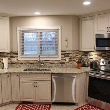Starmark Maple Ridgeville in Macadamia w/ Latte Glaze