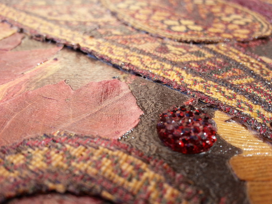 Detailed shot of "Pause"