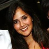 Aline Almeidas billede