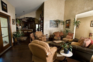 Example of a tuscan living room design in Orange County
