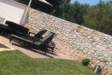 Design ideas for a rustic landscaping in Bari.