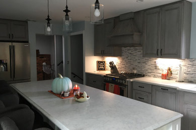 Kitchen - kitchen idea in New York