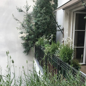 Grand balcon dans le Marais