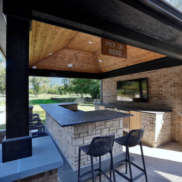 Custom Pool, Spa & Outdoor Living Space - Arlington Heights, IL