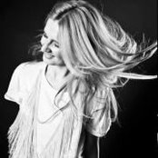 Iza Bella's photo
