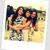 Riya Pants foto