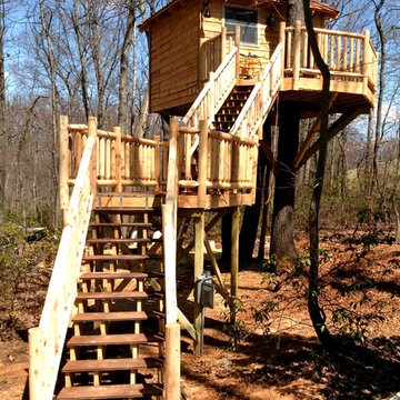 North Virginia, PA : Adult guest tree house