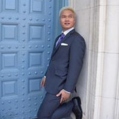 Nicholas Khoo's photo