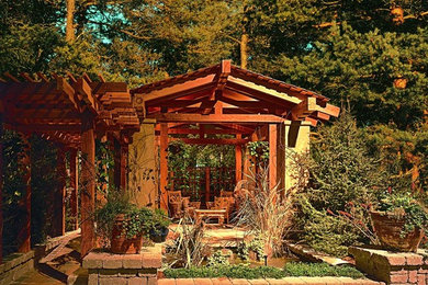 Design ideas for a craftsman landscaping in Toronto.