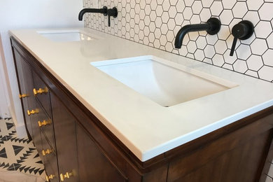 Inspiration for a contemporary bathroom remodel in San Francisco