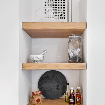 A Compact, Elegant Chicago Kitchen