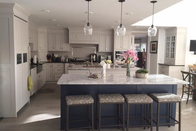 Inspiration for a modern kitchen remodel in Boston