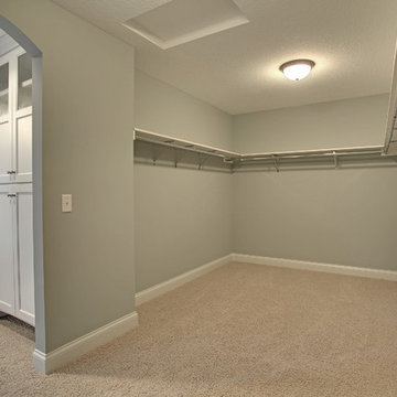 Master Closet – Discover Crossing – Model Home