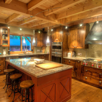 POST AND BEAM CHALET
