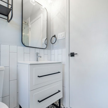Black & White Bathroom Remodel in Del Ray Alexandria, VA