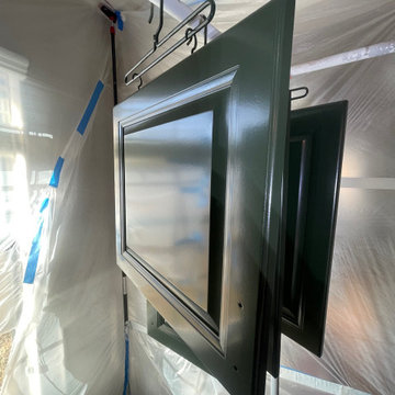 Modern Cabinet Refinishing [Kitchen & Bathroom] - Sandford FL