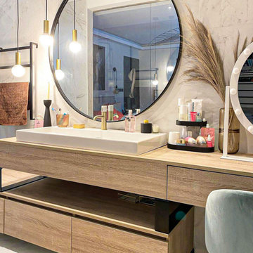 Salle de bain tendance, robinetterie or