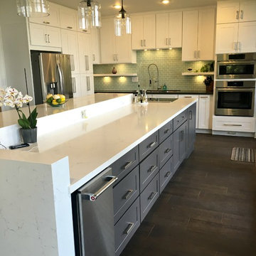 LAKESIDE KITCHEN