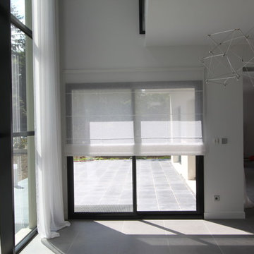 Voilage et store bateau lin blanc moucheté doré Maison contemporaine 380 M²