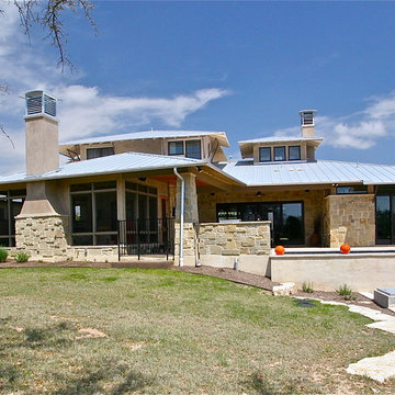 House in Spanish Oaks