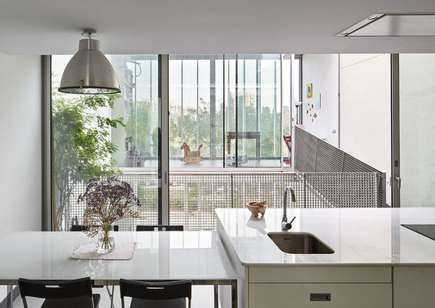 Современный Кухня by Pepe Gascón Arquitectura