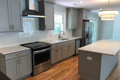 Inspiration for a timeless kitchen remodel in Charleston