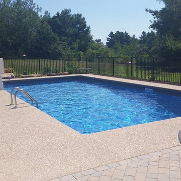 18'x36' Rectangle Vinyl Pool w/ Marquis Hot Tub