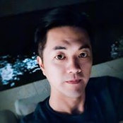 Aaron Huang's photo