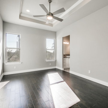 Transitional: 3,069 ft²/4 bd/3.5 bth/1ST