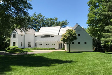 Transitional exterior home idea in Bridgeport