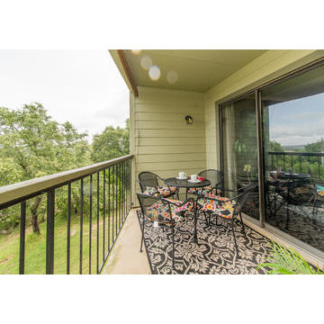 Barefoot Sands Vacation Rental Condo in Canyon Lake, Texas