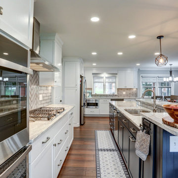 Open Floorplan and Bar Seating For A Restaurant Owner's Personal Kitchen