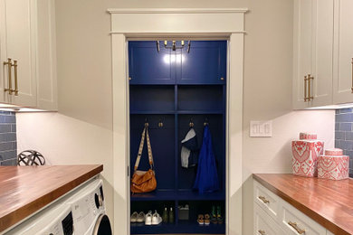 Inspiration for a transitional laundry room remodel in Dallas
