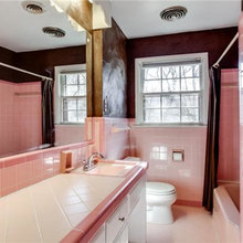 RH hall bath