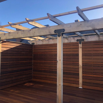 Ipe deck with pergola