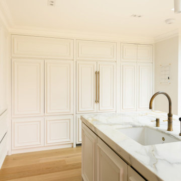 Traditional Mapesbury Handleless Kitchen - Epping