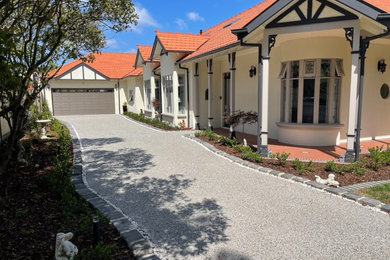 Inspiration for a traditional exterior in Melbourne.