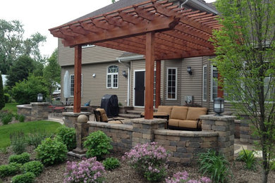 Inspiration for a landscaping in Chicago.