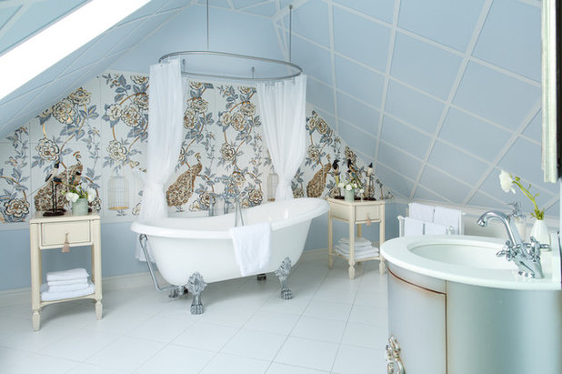 Классический Ванная комната by Ангелина Аскери / Angelina Askeri Interiors