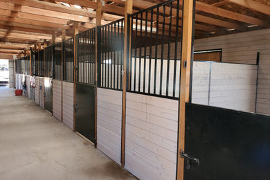Garage photo in Other