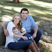 Kaitlyn Farley's photo