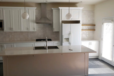 Example of a kitchen design in Nashville