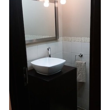 Small apartment remodelling: bathroom, kitchen, furnishing solutions