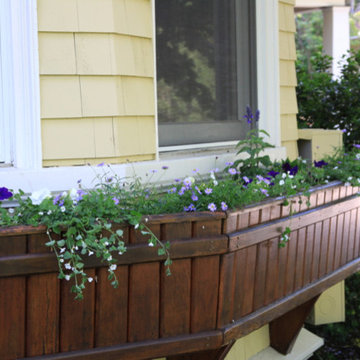 Seasonal Container Plantings & Changeovers