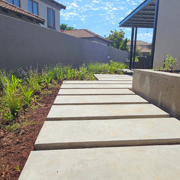 Midfield new garden, pool, paving and pergola