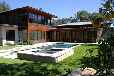 This is an example of a mid-sized modern garden in Austin.