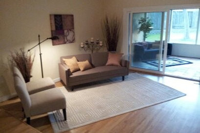 Elegant living room photo in San Francisco